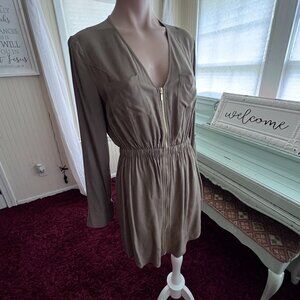 Guess Womens Long Sleeve V Neck Dress Olive
